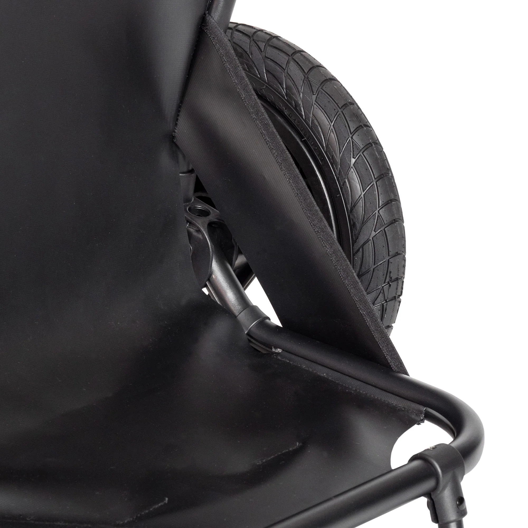 8TravoyBlack-WheelGuard_2048x-1.webp