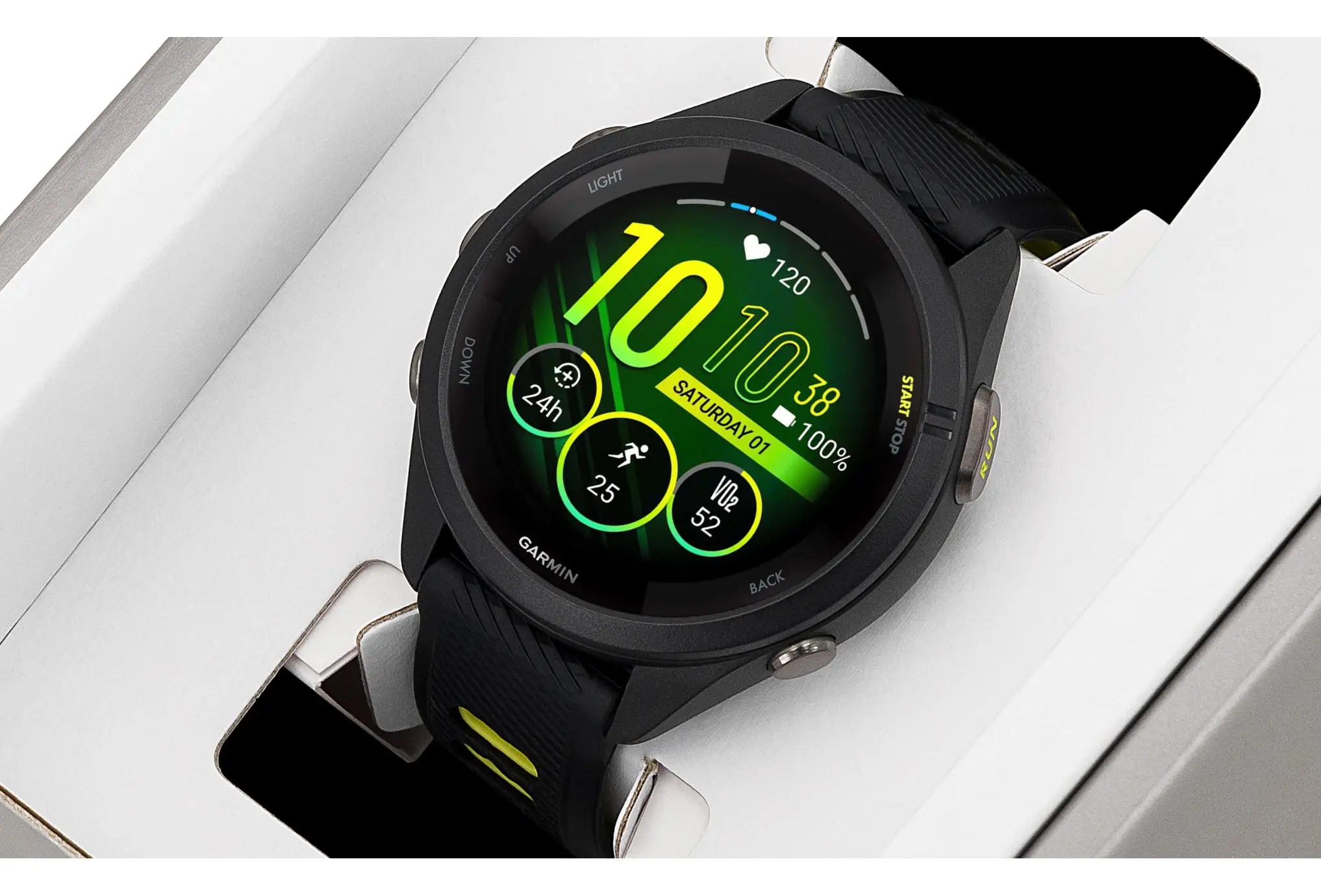 Montre-GPS-Garmin-Forerunner-265-3.webp