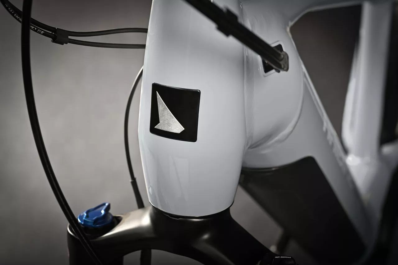 Velo-Trekking-Electrique-haibike-Trekking-7-4.webp