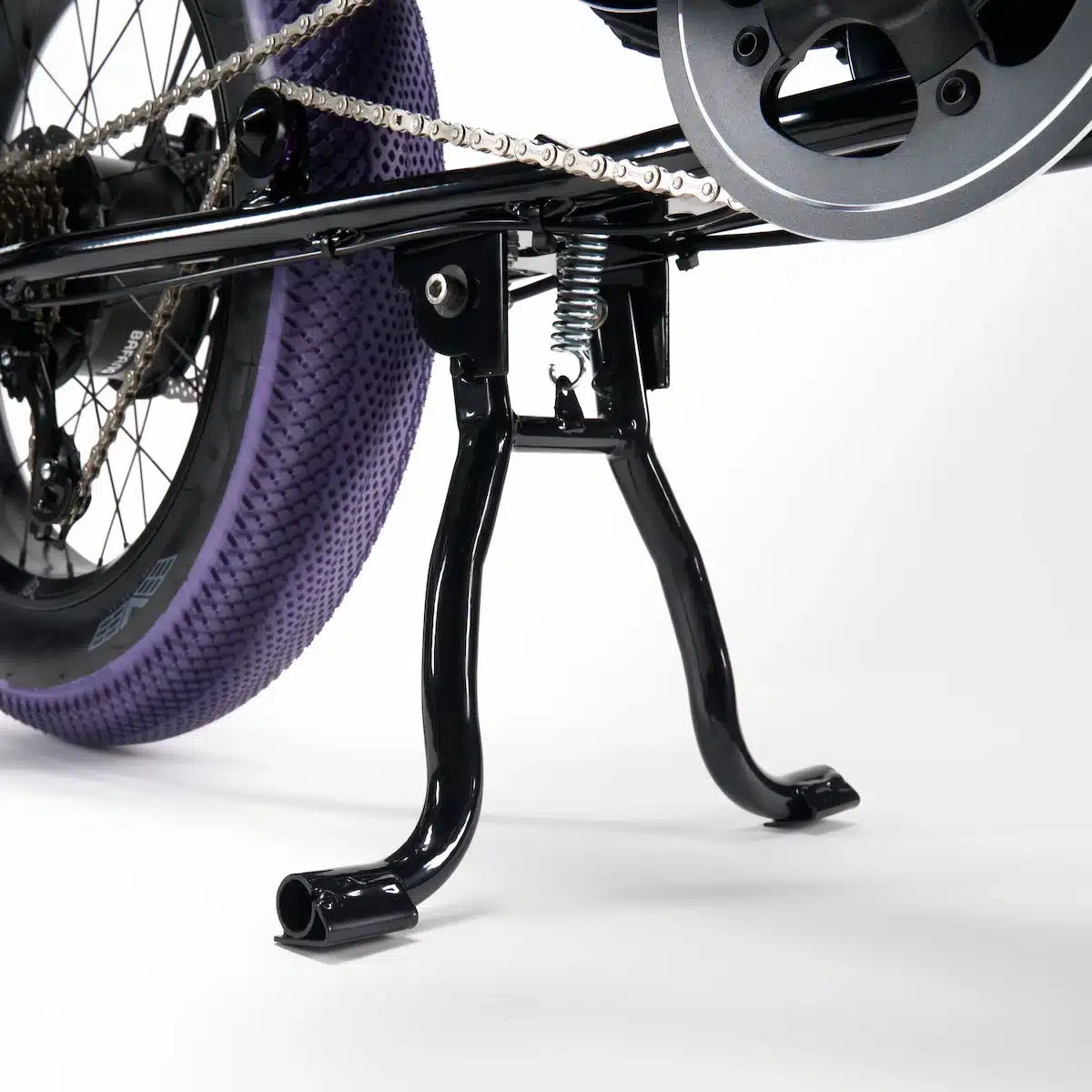 Velo-cargo-electrique-le-Bolide-x-Patine-4.webp