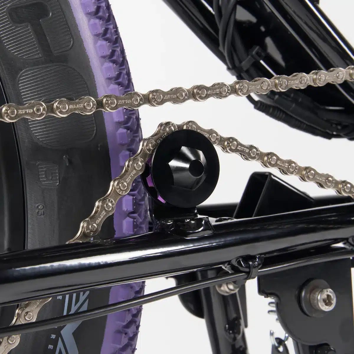 Velo-cargo-electrique-le-Bolide-x-Patine-7.webp