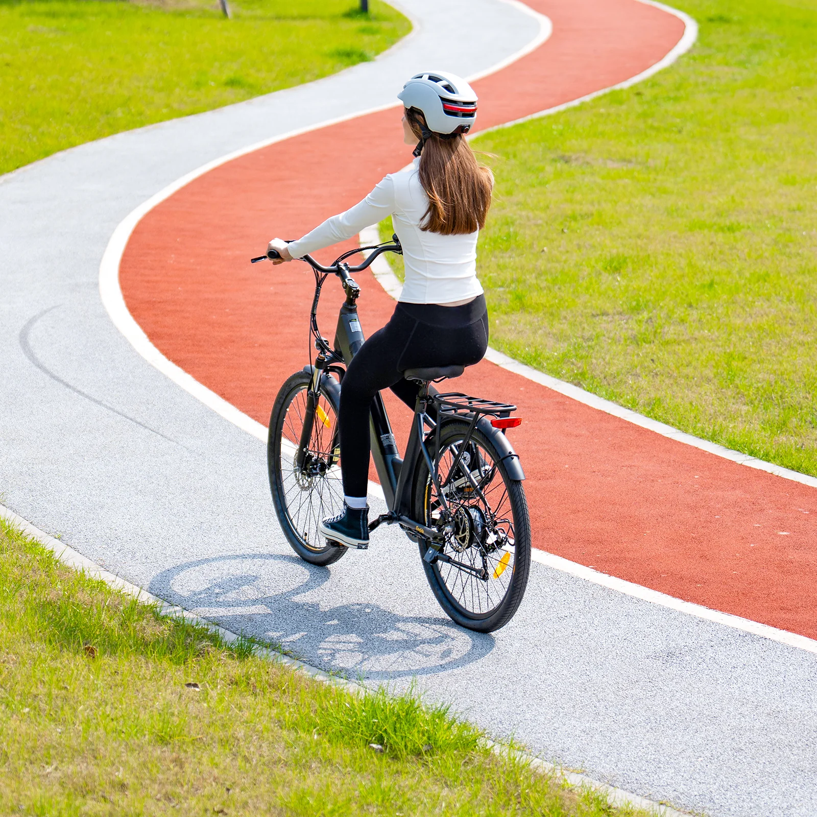 eleglide-T2-electric-bike-riders-image-4.webp