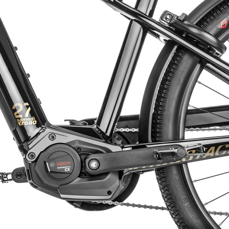 velo-de-randonnee-electrique-moustache-samedi-27-xroad-6-625-wh-2.jpg